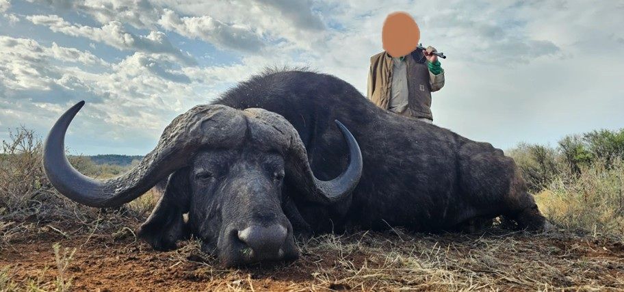 Leopard Hunting in Namibia & Brown Hyena Cancelation Hunt