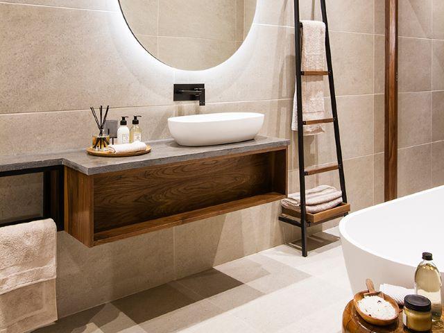 Leopard Hunting in Namibia & Brown Hyena Cancelation Hunt