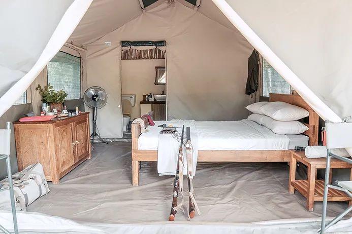 Leopard Hunting in Namibia & Brown Hyena Cancelation Hunt